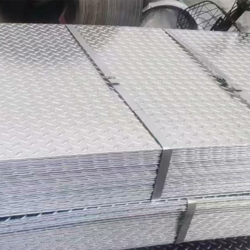 Plat Keluli Berkotak-kotak